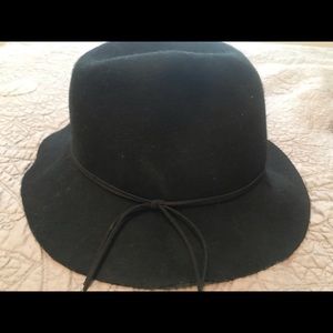 Black Wool Hat